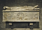 Саркофаг католич. св. Мирона из Тагаманена. XIV в. (мон-рь Сан-Жоан-де-лес-Абадессес, Испания)