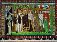 Выход имп. Феодоры. Нач. 40-х гг. VI в. Мозаика в алтаре. Фото: А. С. Зверев