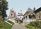 Троицкая и Преображенская церкви, звонница, Царицыны палаты. Фотография. 2019 г. Фото: Ф. А. Зверев