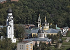 Вид на Покровскую, Рождественскую церкви и колокольню Рогожского кладбища. Фотография. 10-е гг. XXI в. Фото: А. И. Нагаев