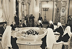 Встреча Генерального секретаря ЦК КПСС М. С. Горбачёва с патриархом Московским и всея Руси Пименом и членами Свящ. Синода РПЦ в Екатерининском зале Кремля. Фотография. 29 апр. 1988 г.