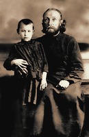 Сщмч. Сергий Соловьёв с дочерью. Нач. 30-х гг. XX в.