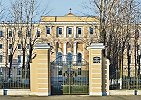 Здание С.-Петербургской Духовной Академии. 1838–1841, 1886–1887 гг. Архитекторы А. Ф. Щедрин, Н. Н. Марков. Фотография. 2014 г.