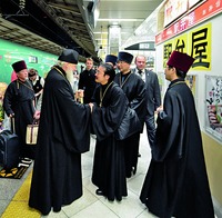 Посещение патриархом Московским и всея Руси Кириллом Сендайской епархии. Фотография. 2012 г. Фото: patriarchia.ru