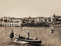 Вид на Севастополь из Южной бухты. Фотография. Нач. ХХ в.