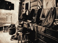 Вещи прп. Серафима Саровского в Преображенской ц. Серафимо-Дивеевского мон-ря. Фотография. Нач. ХХ в.