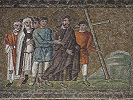 Несение креста. Мозаика базилики Сант-Аполлинаре-Нуово в Равенне. VI в. Фото: И. А. Орецкая
