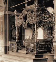 Рака со св. мощами прав. Симеона Верхотурского. Фотография С. М. Прокудина-Горского. 1910 г. (Б-ка Конгресса США)