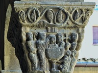 Крещение имп. Константина св. Сильвестром. Капитель церкви мон-ря св. Петра Старого в г. Уэска, Испания. XII в. Фото: GFreihalter/Wikimedia Commons