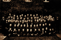 Синодальный хор. В центре: А. Д. Кастальский, В. С. Орлов, С. В. Смоленский. Фотография. 1900 г.