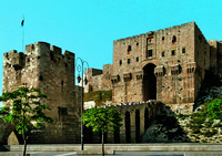 Цитадель в Халебе. XII в. Фотография. 2010 г. Фото: Bernard Gagnon / Wikimedia Commons