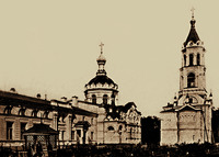 Собор во имя ап. Андрея Первозванного (1894–1897, архит. Г. П. Кусков) и церковь-колокольня во имя равноап. кн. Владимира (1888, архит. Ф. К. Кнорре) в Ставрополе. Фотография. Нач. XX в.