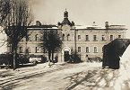 Корпус монашеских келий с домовой церковью в честь Успения Пресв. Богородицы. Фотография. 1943 г.