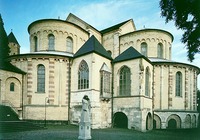 Церовь Санкт-Мария им Капитоль в Кёльне. 1045–1065. Фотография. Нач. XXI в.