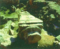 Деталь колонны базилики (нач. V в.) у Овчей купели (Вифезды) в Иерусалиме