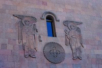Рельеф фасада ц. Сурб Саркис в Ереване. 1976 г.