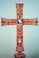 «Крест Лотаря» с изображением имп. Августа и франкского кор. Лотаря. Лицевая сторона. Кон. X в.