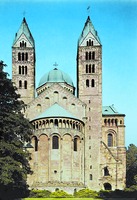 Кафедральный собор в Шпайере. Начат в 1030 г., вост. часть перестроена в 1092–1106 гг. Фотография. Нач. XXI в.