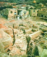 Часть городской стены в Еврейском квартале, построенной при Немии