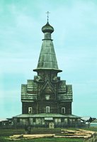 Церковь Успения Богородицы в с. Варзуга Мурманской обл. 1674 г.